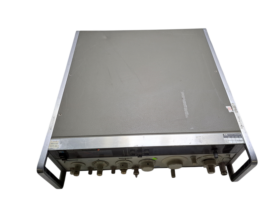 HP Hewlett-Packard 8640B Signal Generator *READ*