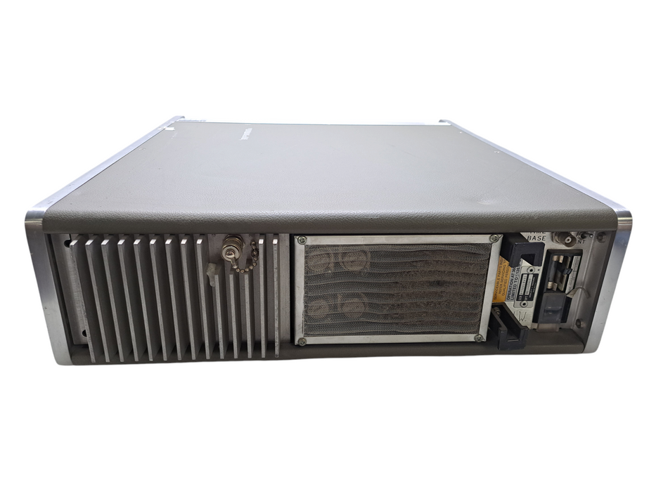 HP Hewlett-Packard 8640B Signal Generator *READ*