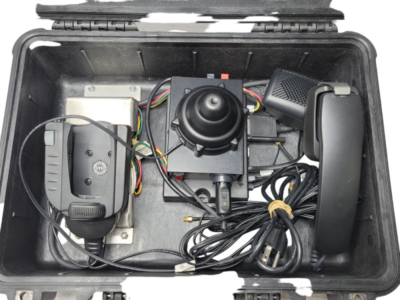 Qualcomm Hands free car kit with Pelican 1500 Case, READ _