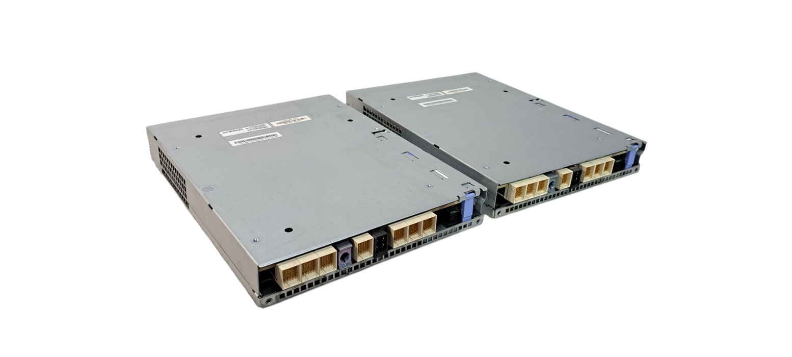 2x Lenovo / (NetApp Compatible)   E2800A-8GB-IC  Controllers