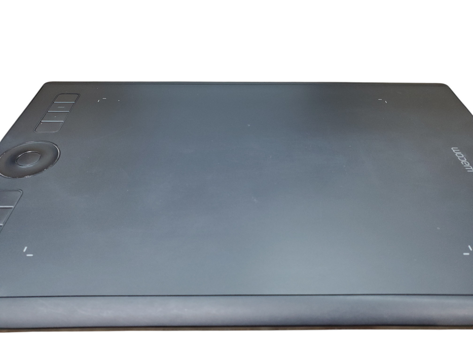 Intuos Pro M PTH-660 Graphic Tablet w/ Pen