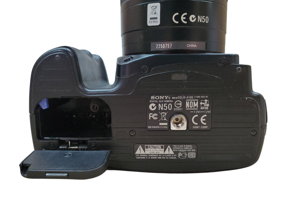Sony Alpha A100 10.2MP DSLR Camera w/ 18-70mm Lens *READ*