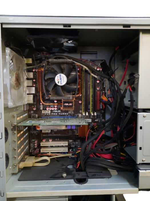 Intel Core 2 Duo E6850 @ 3.0GHz, e-Geforce 8600gt, 2GB RAM - Desktop - READ