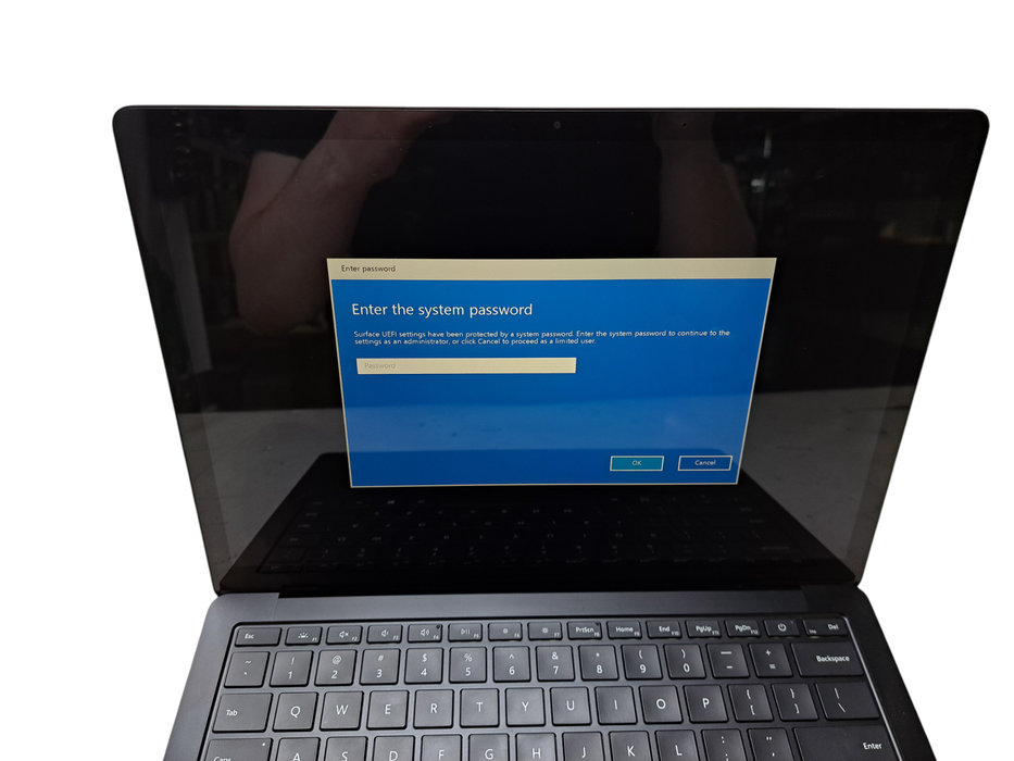 Microsoft Surface Laptop 4 | Intel Core i5-1145G7, 16GB DDR4, 256GB NVMe *READ*