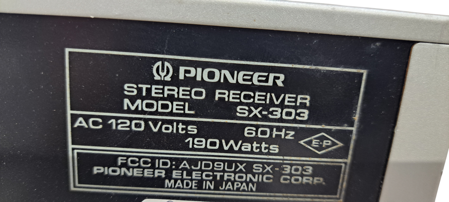 Pioneer SX-303 Stereo Receiver Amplifier AM/FM  Made in Japan