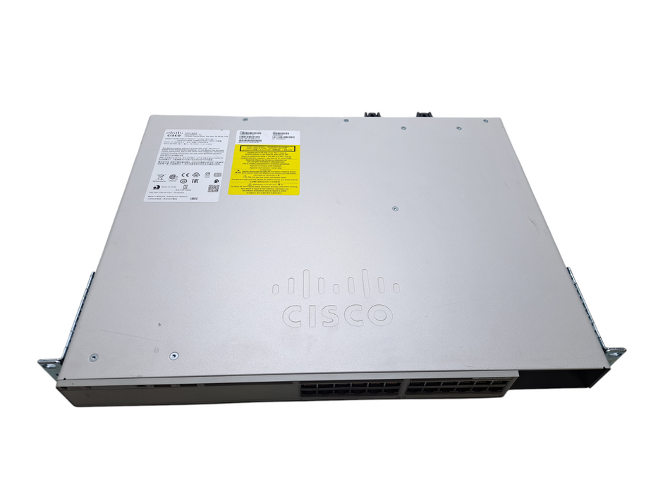 Cisco C9200-24P-E | 24-Port Gigabit PoE+ Managed Switch 1x PWR-C6-600WAC