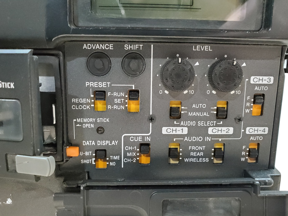 Sony HDW-F900R HD Camcorder - Body Only *READ*