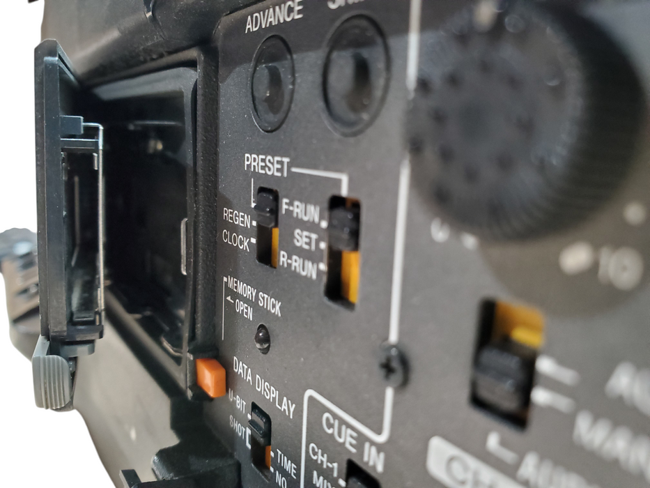 Sony HDW-F900R HD Camcorder - Body Only *READ*