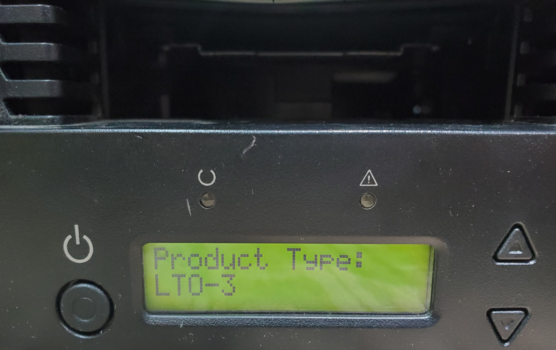 Quantum SuperLoader 3 L700 - LTO-3 Tape Autoloader *READ*