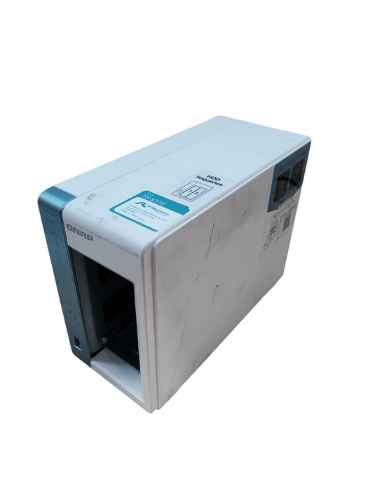 QNAP TS-231, 2 Bay NAS - No HDD *READ*
