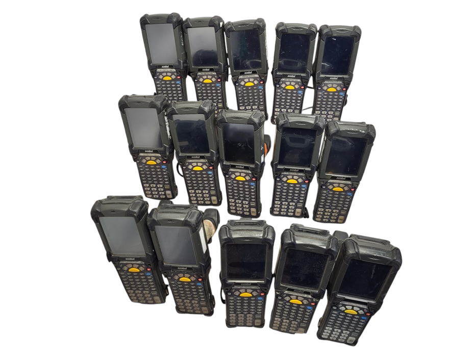 Lot of 15x SYMBOL MC92N0 w/ 32x battery, charging cradle No AC READ