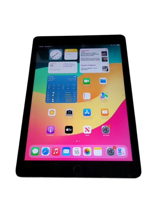 Apple iPad 6th Gen 32GB (A1893) - READ Î
