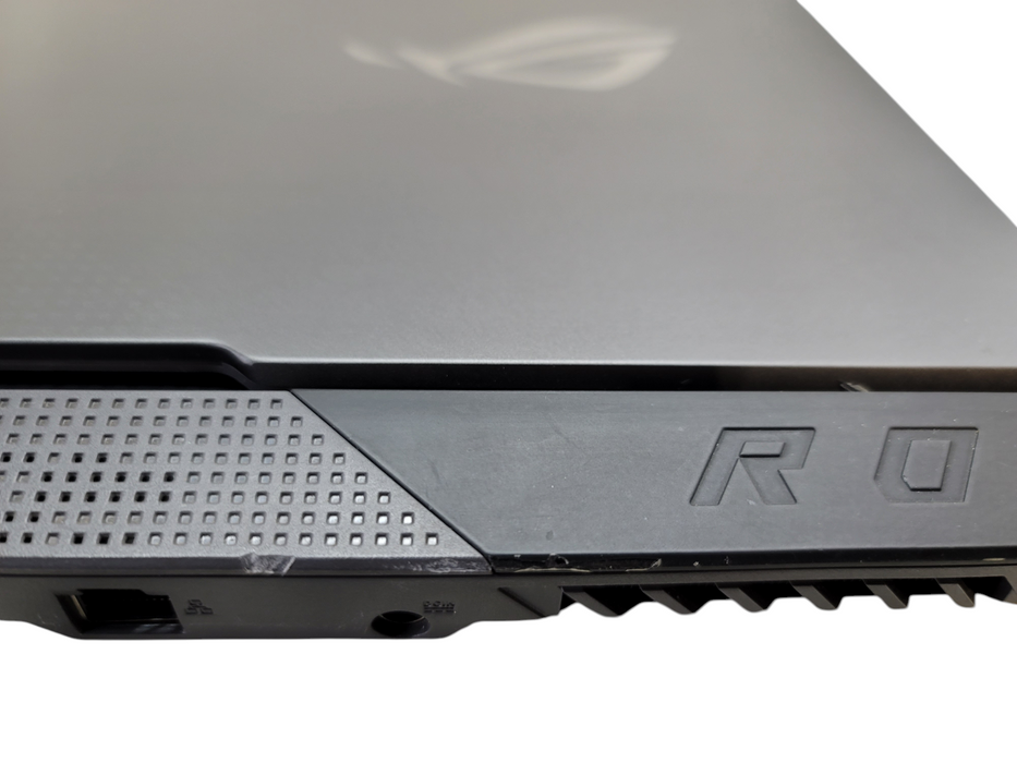 ASUS ROG Strix G513 Ryzen 9 5900HX 16GB DDR4 RTX 3050 256GB NVMe 300Hz READ