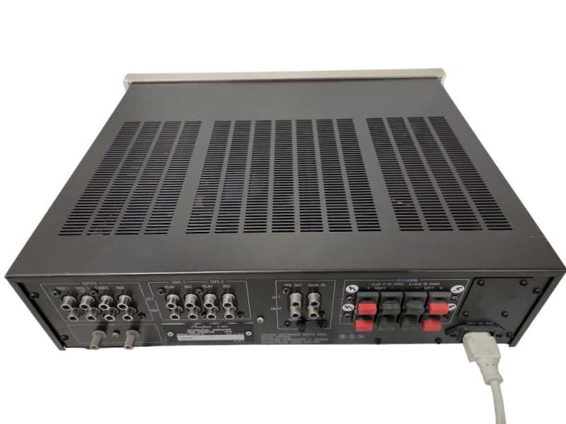 Vintyage Accuphase E-204 Integrated Stereo Amplifier (1981)