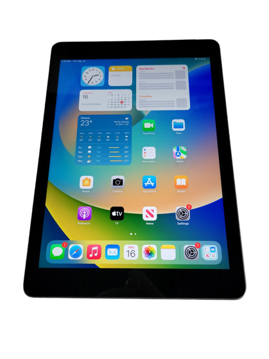 Apple iPad Pro 1st Gen (A1673) - READ Î