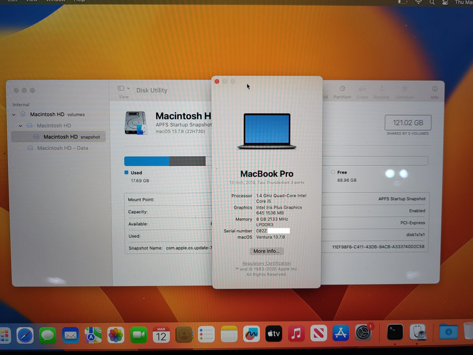 Apple MacBook Pro  13.3" Mid 2019 i5-8257U @ 1.4GHz 8GB DDR4 128GB SSD