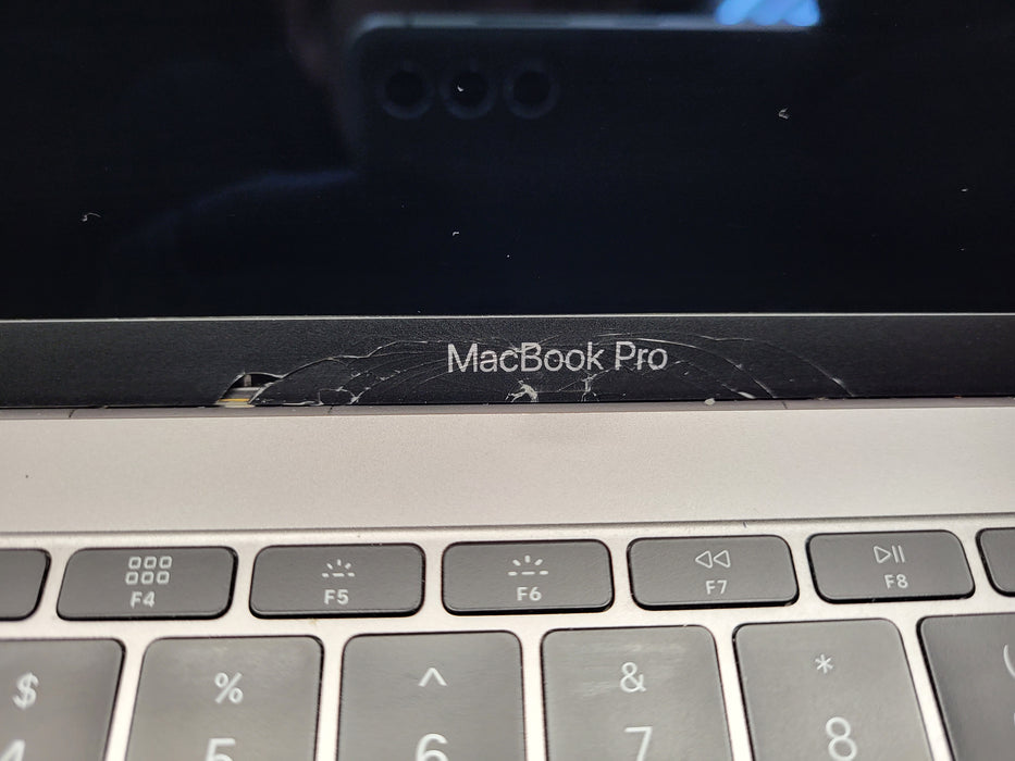 Apple MacBook Pro 13.3" - Mid 2017 i5-7360U 8GB DDR4 128GB SSD READ