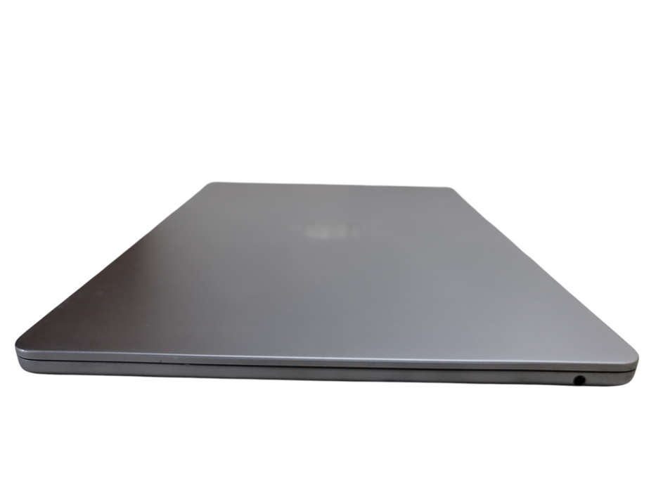 Apple MacBook Air 13.6" 2022 A2681 M2 8GB RAM 256GB SSD READ