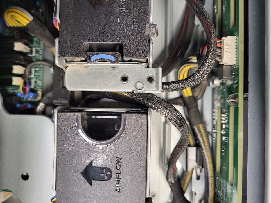 Dell PowerEdge R540 - 2x Xeon Silver 4110, 16GB DDR4, H730P - No HDD READ