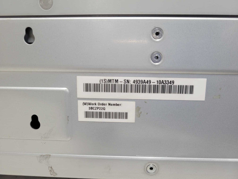 IBM Flex System V7000 Storage 4939-A49 Chassis only, 24x 2.5\\" HDD Caddies _
