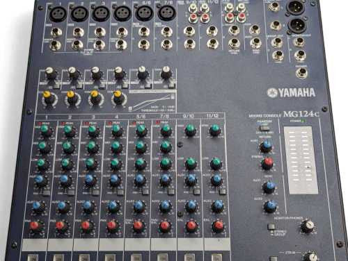 Yamaha MG124c Audio Mixing Console | Please Read