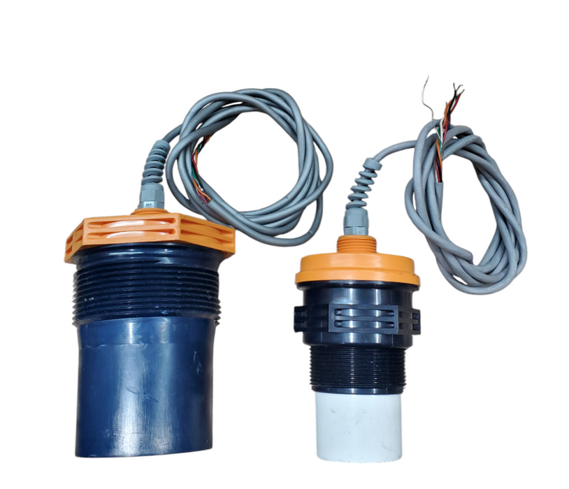 Lot 2x APG Ultrasonic Level Sensors IRU-2425-C6 / IRU-3435-C6 *READ*