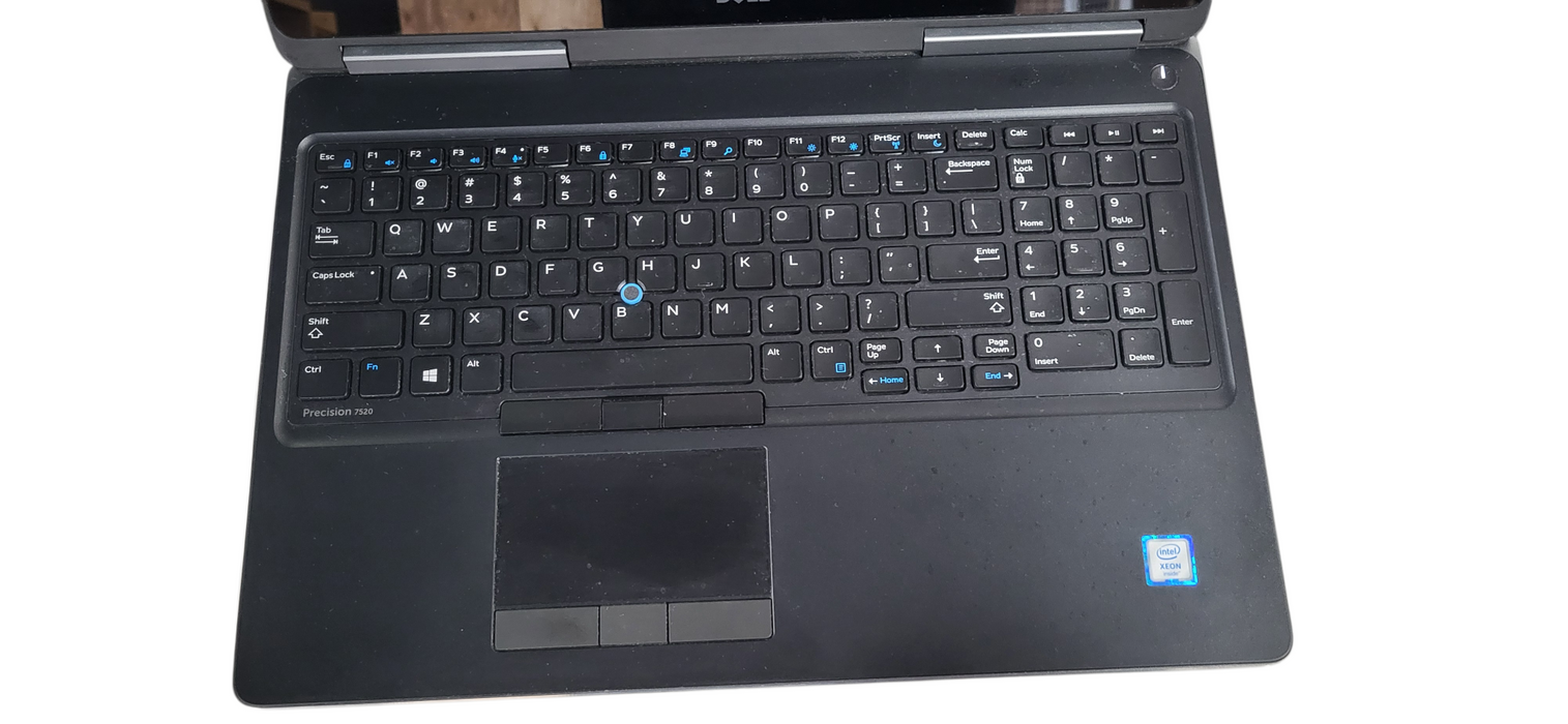 Dell Precision 7520 Xeon E3-1545M V5|16GB DDR4|Quadro M2200|256GB SSD |READ