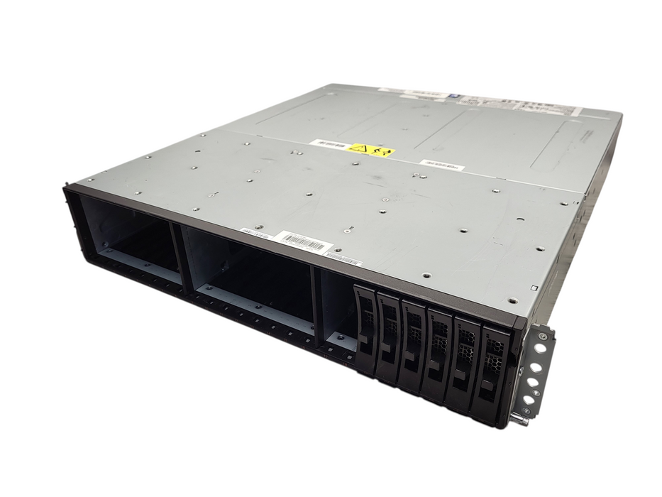 Lenovo/IBM Storwize V5000 Chassis 01AC381 2.5" w/ 2x IBM 01LJ608 node canister