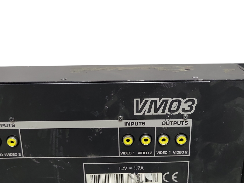 Numark VM03 Three-Screen Monitors, READ Detail