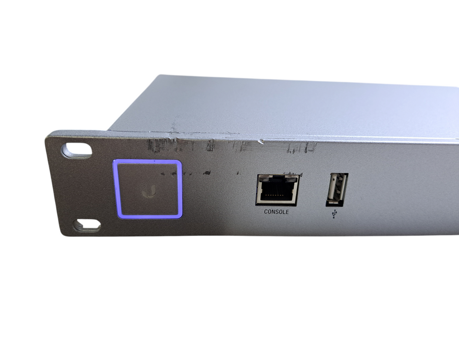 Ubiquiti USG-PRO-4 UniFi Security Gateway Pro w/ 4x RJ45, 2x SFP *READ*