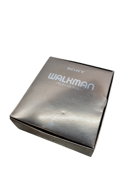 Sony Walkman Professional - WM-D6C + BOX + PWR ADPTR + CASE (READ)
