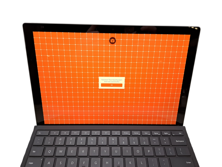 Microsoft Surface Pro 7 | Intel Core i7-1065G7, 16GB DDR4, 256GB NVMe *READ