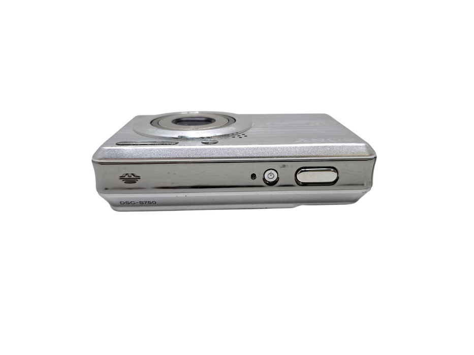 Sony CyberShot DSC-S750 | 7.2 Mega Pixel 3x Optical Zoom Camera *READ*