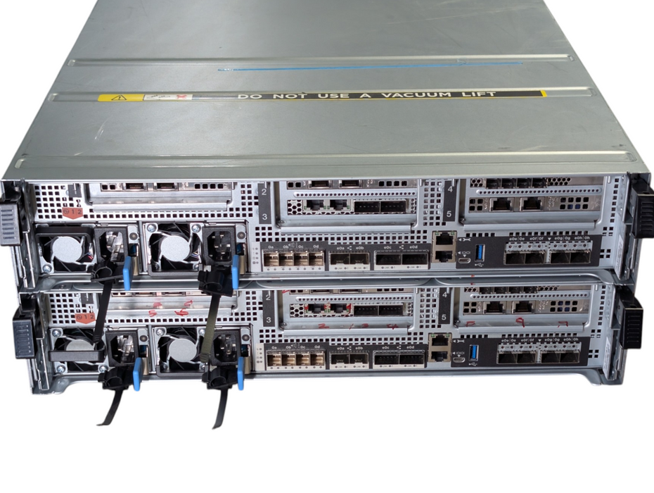 NetApp FAS8300 NAF-1901 Storage 2x Controllers 4x Silver 4210 CPU 32GB RAM