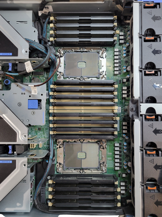 Dell PowerEdge R750 12x 3.5" NO CPU/RAM/HDD | w/ BOSS S2, H755 RAID, 2x 800W