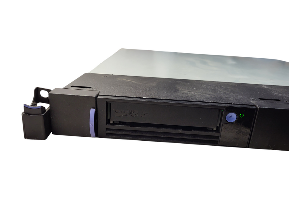 QUANTUM 72261U3 Tape Drive 9-03696-01 Server w/ LTO5 tape drive