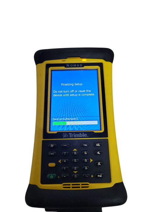 TRIMBLE TDS NOMAD DATA COLLECTOR, Powers on, READ