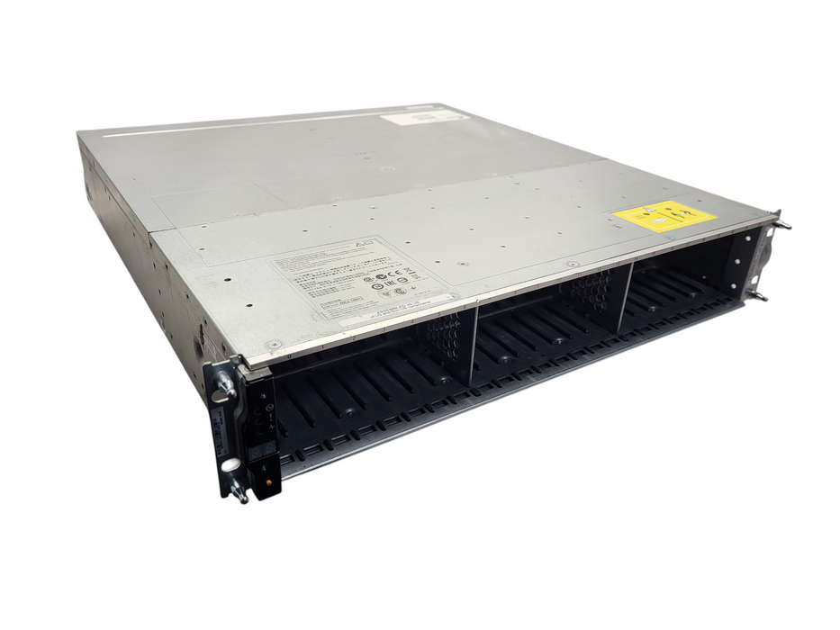 NetApp NAJ-1001 - 2.5in w/ NETAPP 111-01324+C1 SAS SFP CONTROLLER MODULE