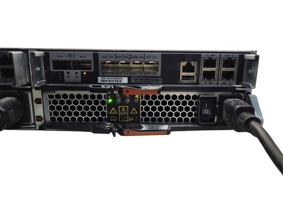 NetApp NAJ-1001 - 2.5in w/ NETAPP 111-01324+C1 SAS SFP CONTROLLER MODULE