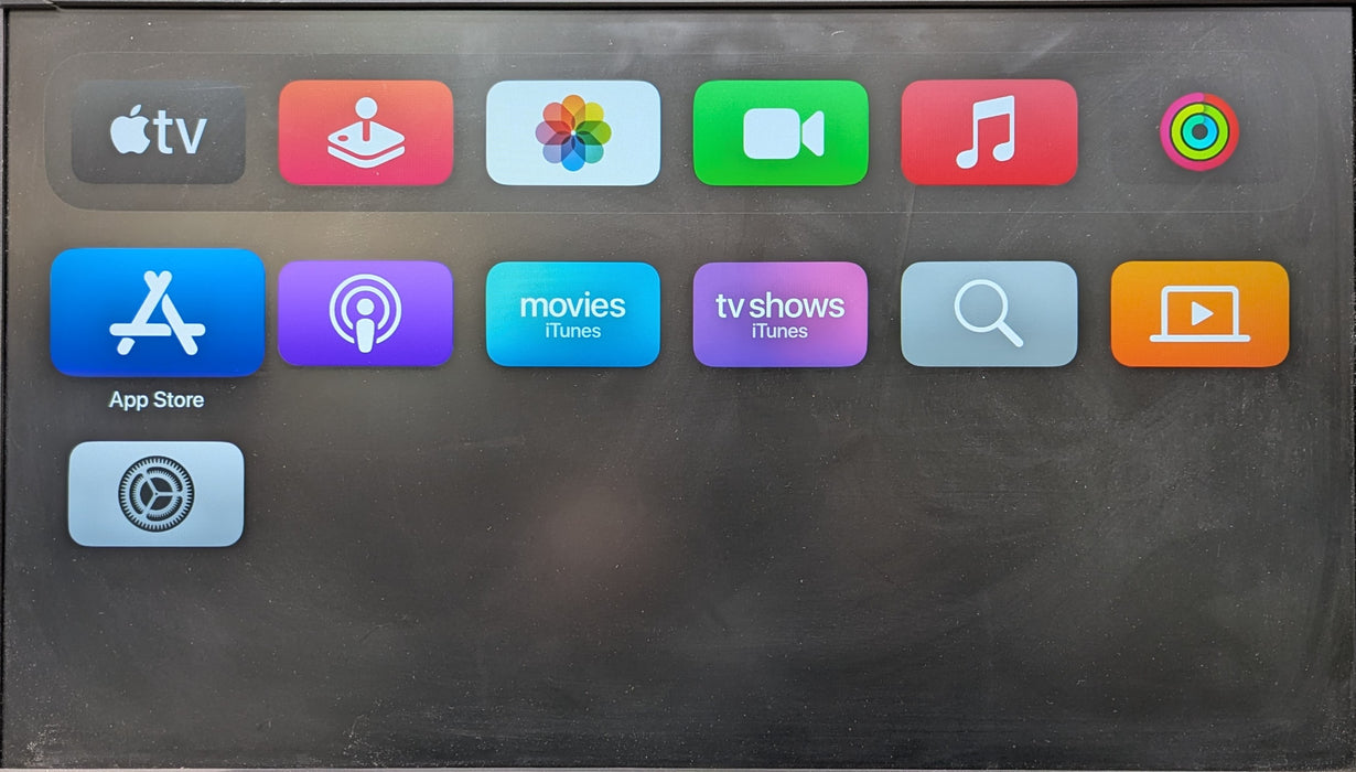 Apple TV 4K 2nd Generation 32 GB Model A2169 w/ Remote