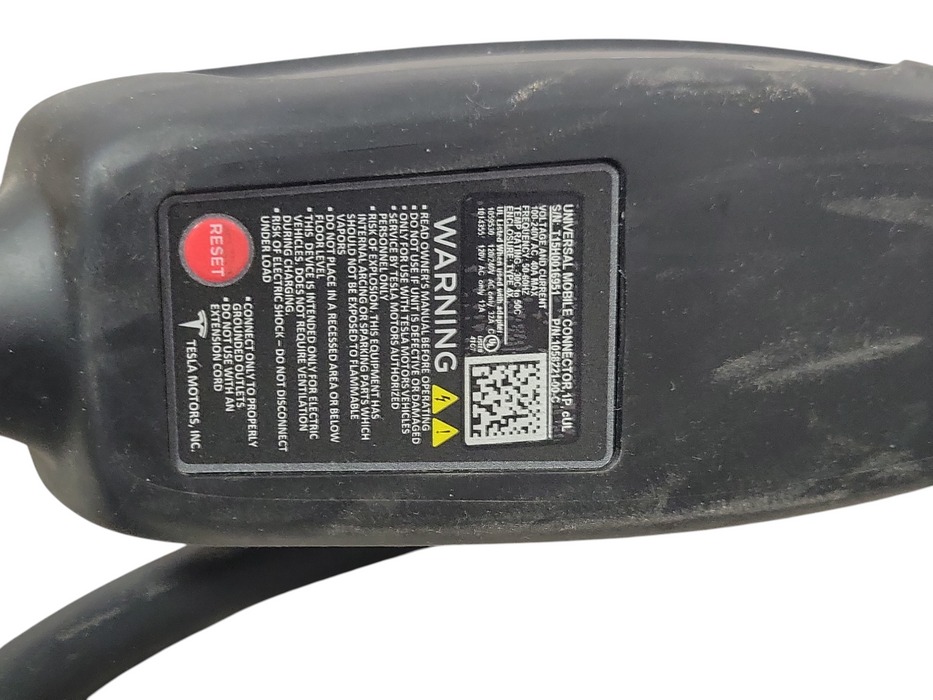TESLA MODEL S 3 X Y UNIVERSAL MOBILE CONNECTOR 1058221-01-C, READ