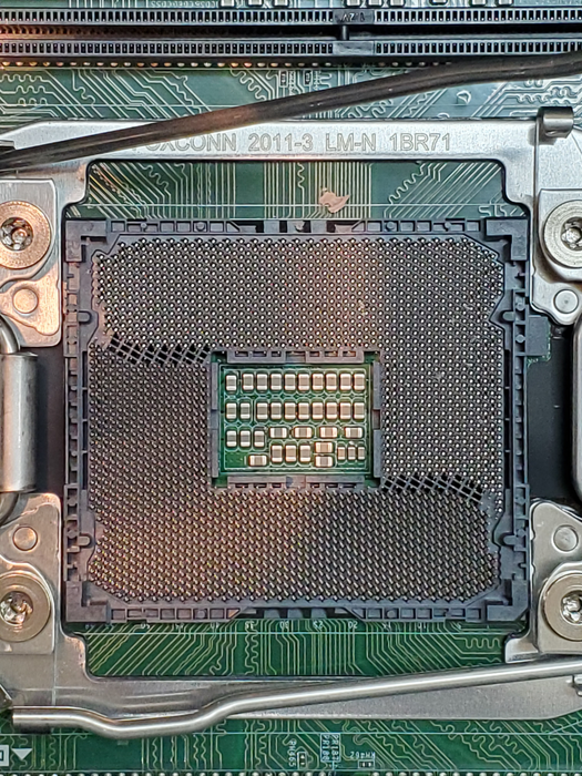 Dell Precision 5820 Barebones | No CPU/RAM/HDD/PSU *READ*