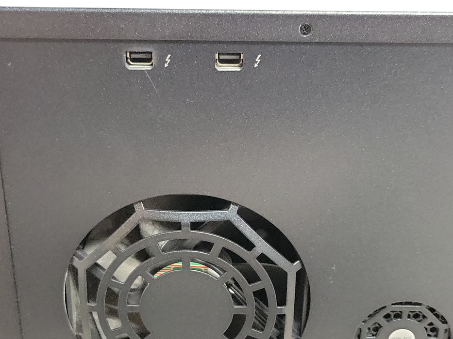Promise Technology Pegasus2 R4 4-Bay Thunderbolt 2 RAID Storage Array, READ