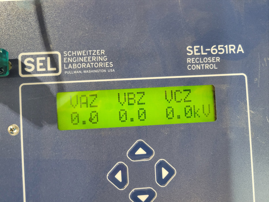SCHWEITZER ENGINEERING LABRATORIES SEL-651RA RECLOSER CONTROL (READ)