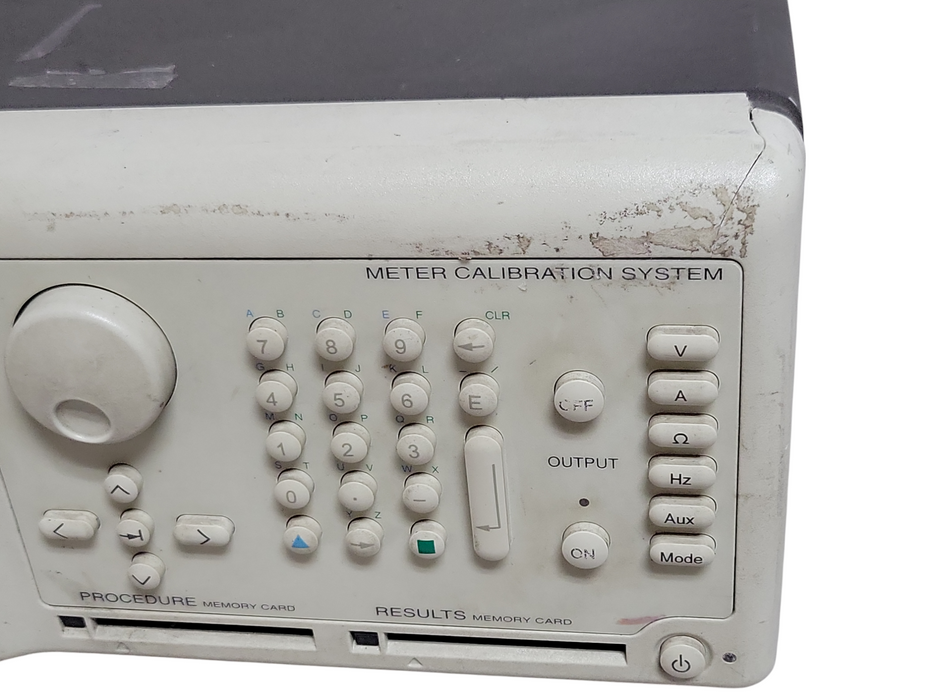 Wavetek datron 9100 Meter Calibration System, Powers on, READ