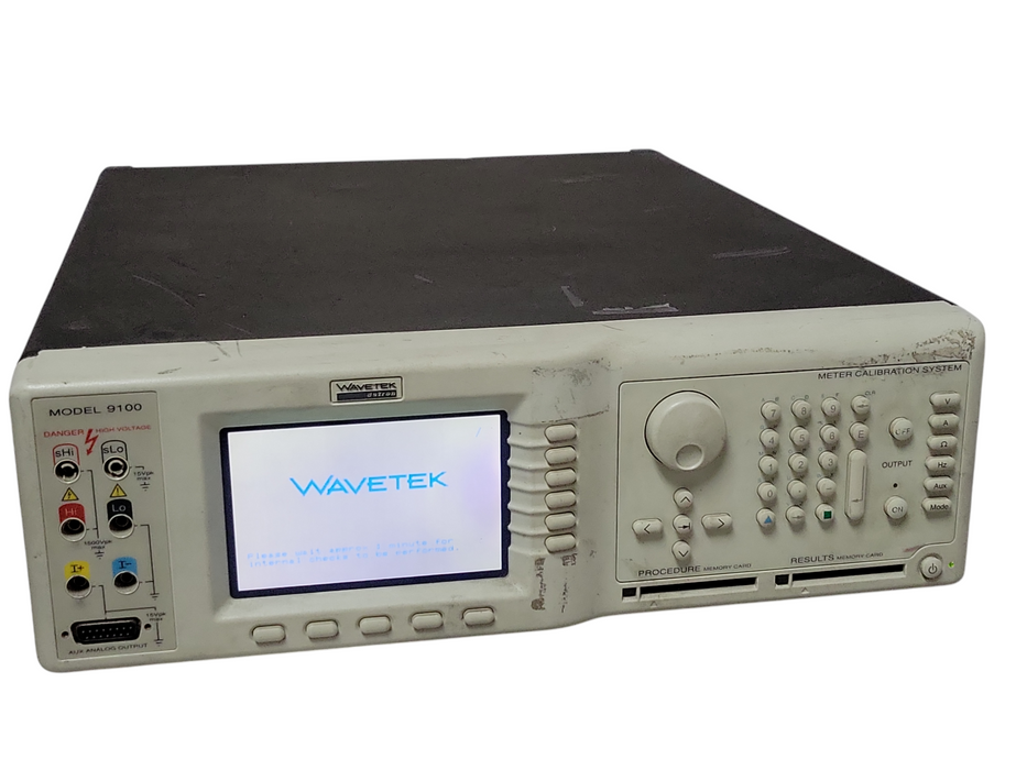 Wavetek datron 9100 Meter Calibration System, Powers on, READ