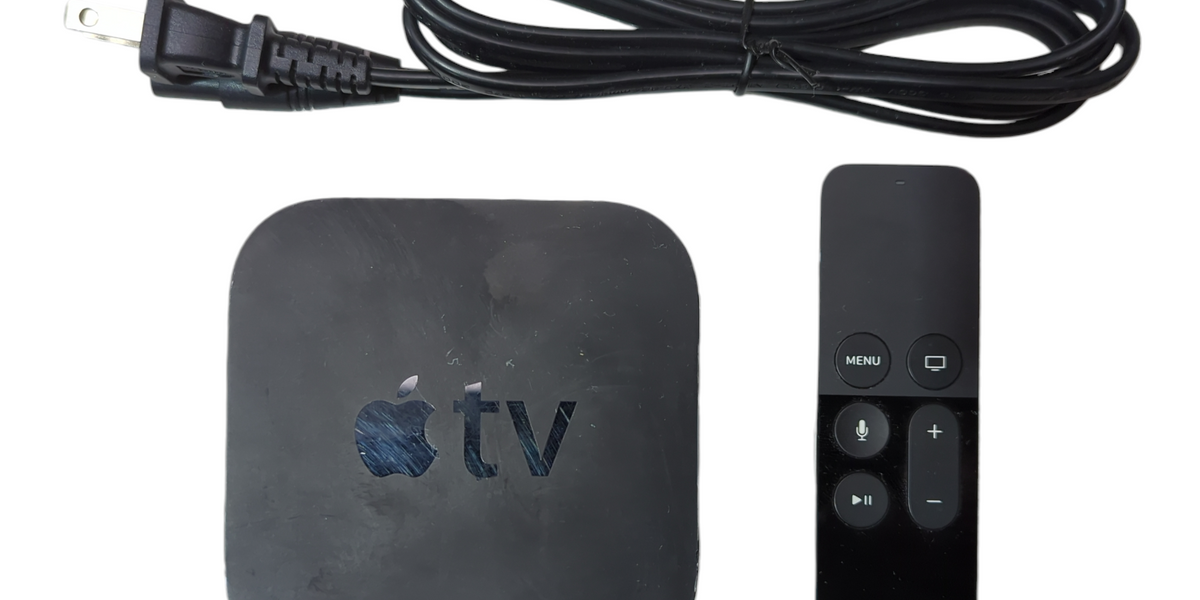 Apple TV (4th Generation) 64GB HD Media Streamer A1625 w/ Remote