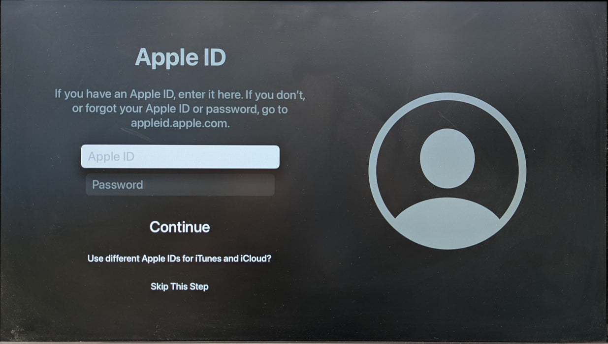 Apple TV (4th Generation) 64GB HD Media Streamer A1625 w/ Remote