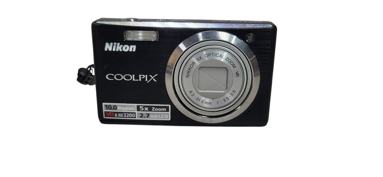 Nikon COOLPIX S560 10.0MP Digital Camera W/ Battery