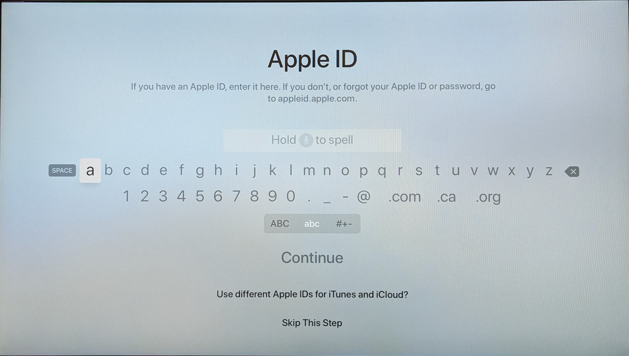Apple TV (5th Generation) 4K 32GB HD Media Streamer A1842 w/ Remote